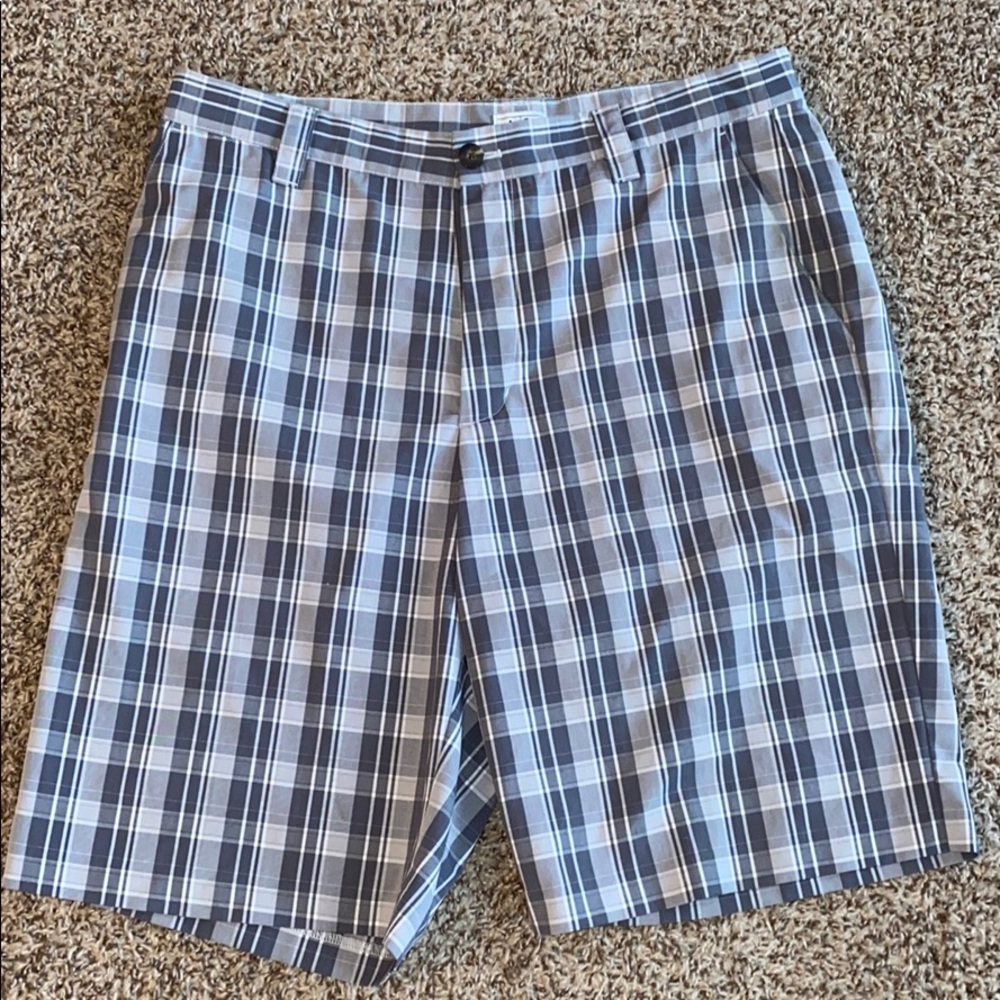 Golf shorts